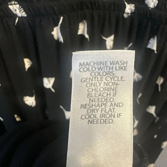 J. Jill Wearever Maxi Dress Size XL Petite Black Elastic Waist All Over Print - Picture 7 of 8